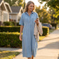 👗 50% OFF NOW! 👖 Robe-chemise midi décontractée en jean avec poches – Jean doux et coupe ample – Poches pratiques, idéales pour un look décontracté au quotidien – Confortable et polyvalente ✨🌸